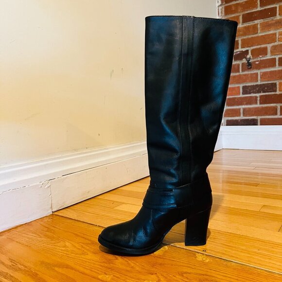 MICHAEL KORS BLACK LEATHER KNEE HIGH BOOTS WITH BUCKLE & RIVETS SZ 8 M - Picture 3 of 16